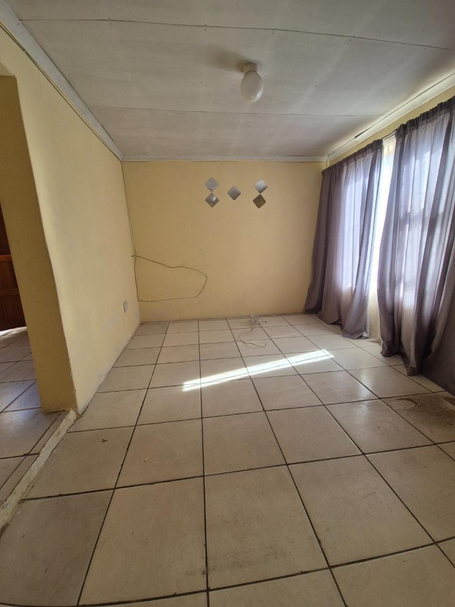 2 Bedroom Property for Sale in Kwazakhele Eastern Cape